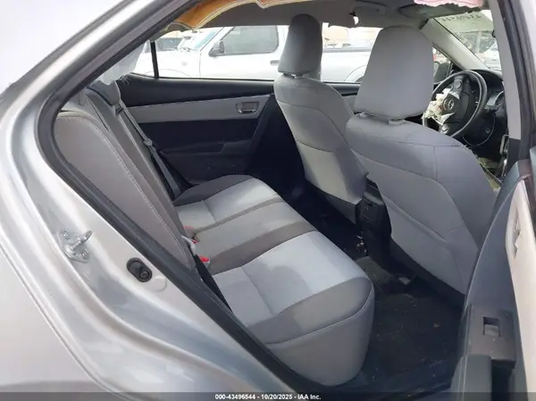 5YFBURHE5HP651997 2017 TOYOTA COROLLA - Image 8