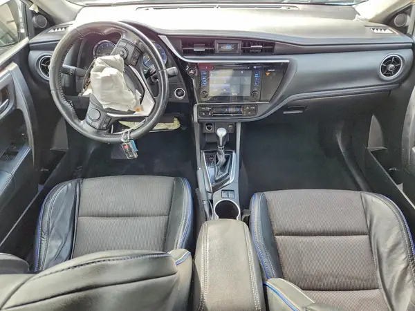 5YFBURHE5HP655337 2017 TOYOTA COROLLA - Image 8