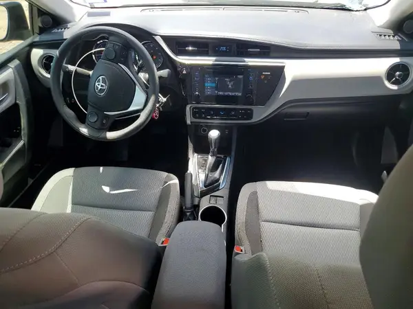 5YFBURHE5HP658416 2017 TOYOTA COROLLA - Image 8