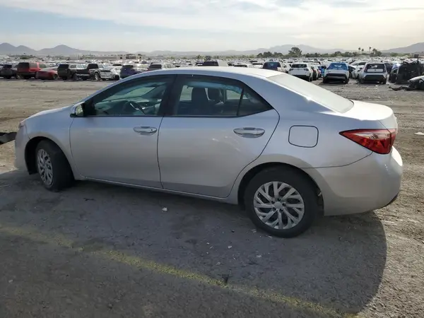 5YFBURHE5HP662160 2017 TOYOTA COROLLA - Image 2