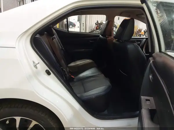 5YFBURHE5HP662367 2017 TOYOTA COROLLA - Image 8