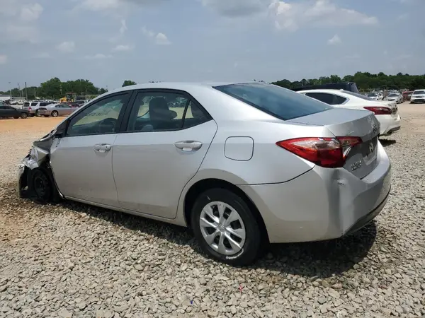 5YFBURHE5HP663597 2017 TOYOTA COROLLA - Image 2