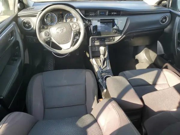 5YFBURHE5HP664281 2017 TOYOTA COROLLA - Image 8