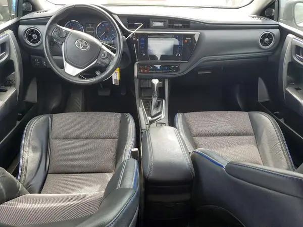 5YFBURHE5HP664328 2017 TOYOTA COROLLA - Image 8