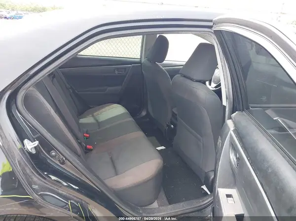 5YFBURHE5HP666628 2017 TOYOTA COROLLA - Image 8