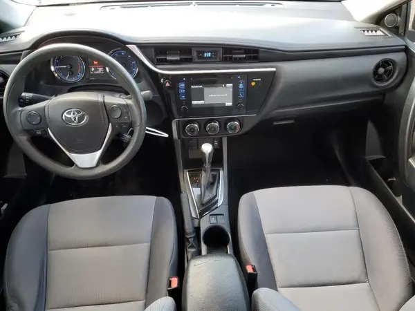 5YFBURHE5HP668086 2017 TOYOTA COROLLA - Image 8