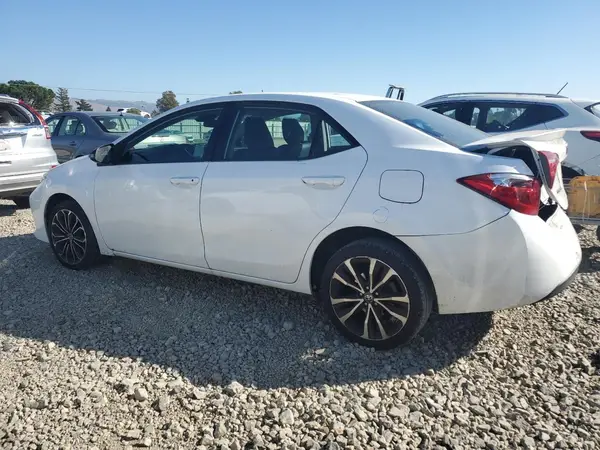 5YFBURHE5HP668864 2017 TOYOTA COROLLA - Image 2