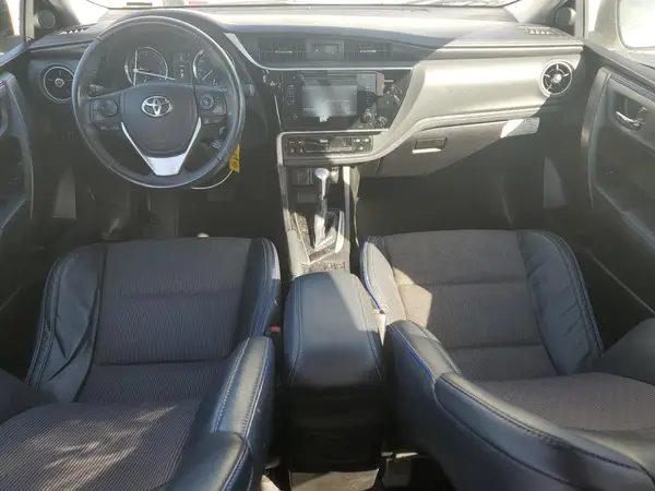 5YFBURHE5HP668864 2017 TOYOTA COROLLA - Image 8