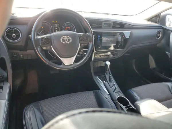 5YFBURHE5HP669657 2017 TOYOTA COROLLA - Image 8