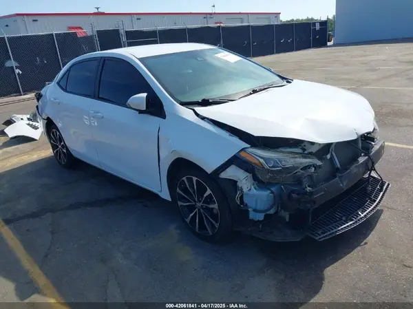 5YFBURHE5HP671358 2017 TOYOTA COROLLA - Image 1