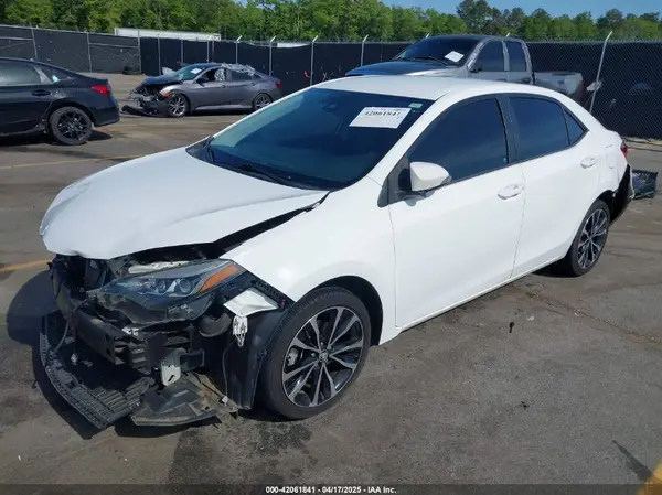 5YFBURHE5HP671358 2017 TOYOTA COROLLA - Image 2