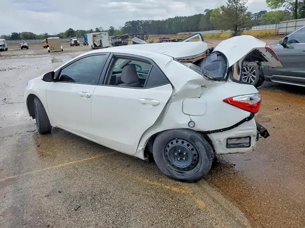 5YFBURHE5HP672977 2017 TOYOTA COROLLA - Image 2