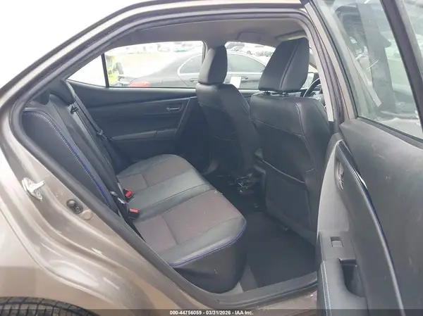 5YFBURHE5HP676561 2017 TOYOTA COROLLA - Image 8