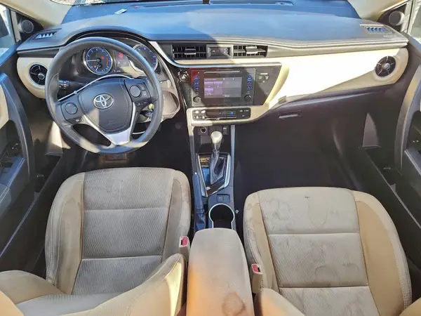 5YFBURHE5HP677841 2017 TOYOTA COROLLA - Image 8