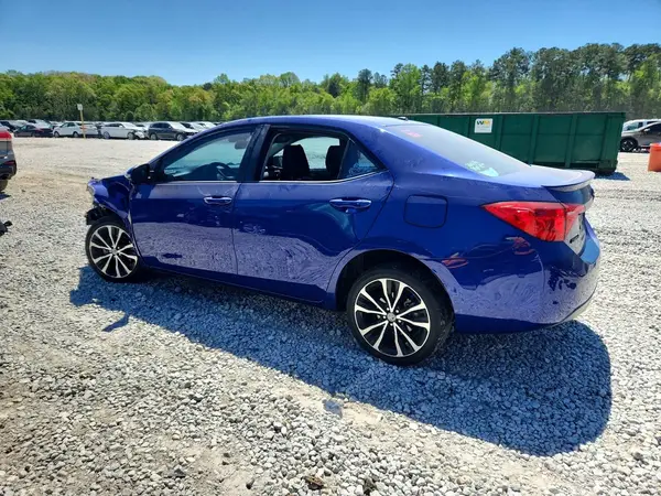 5YFBURHE5HP679069 2017 TOYOTA COROLLA - Image 2