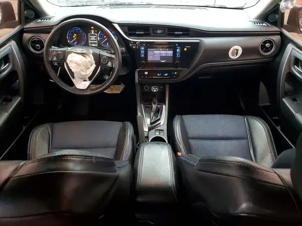 5YFBURHE5HP681386 2017 TOYOTA COROLLA - Image 8