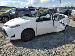 5YFBURHE5HP682585 2017 TOYOTA COROLLA