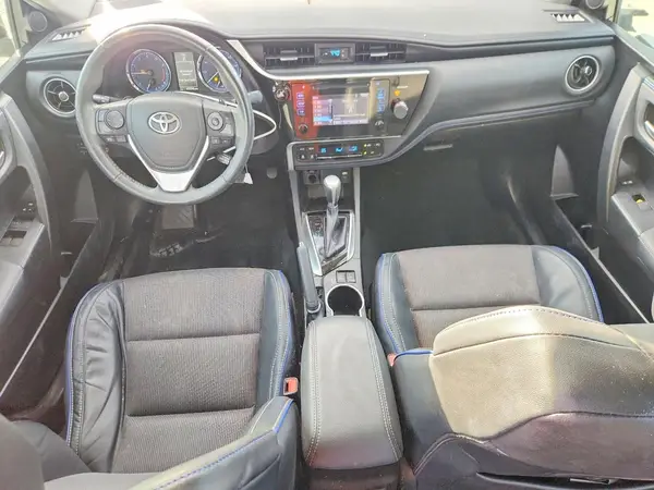 5YFBURHE5HP683025 2017 TOYOTA COROLLA - Image 8