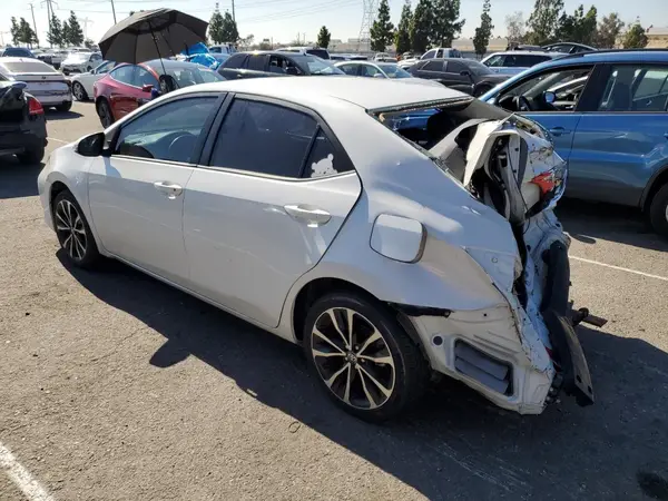 5YFBURHE5HP684207 2017 TOYOTA COROLLA - Image 2