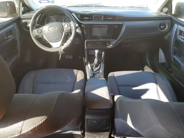 5YFBURHE5HP686054 2017 TOYOTA COROLLA - Image 8