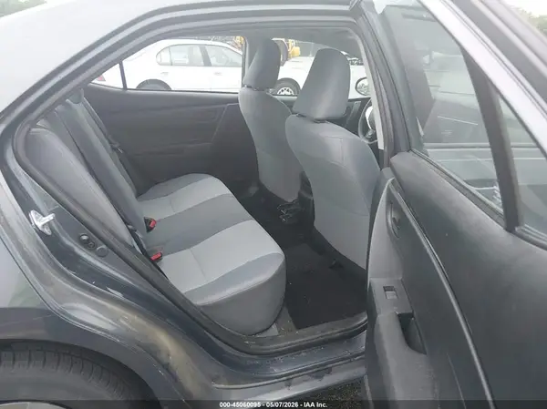 5YFBURHE5HP686930 2017 TOYOTA COROLLA - Image 8