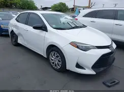 5YFBURHE5HP686961 2017 TOYOTA COROLLA