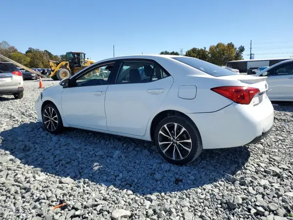 5YFBURHE5HP687348 2017 TOYOTA COROLLA - Image 2