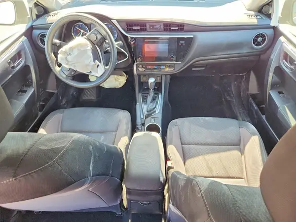 5YFBURHE5HP687866 2017 TOYOTA COROLLA - Image 8