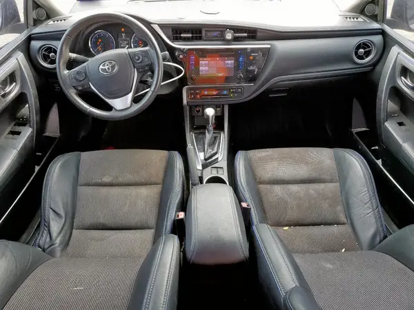 5YFBURHE5HP688645 2017 TOYOTA COROLLA - Image 8