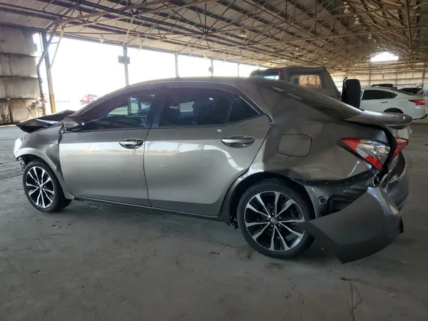 5YFBURHE5HP688967 2017 TOYOTA COROLLA - Image 2