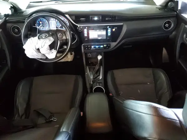 5YFBURHE5HP688967 2017 TOYOTA COROLLA - Image 8
