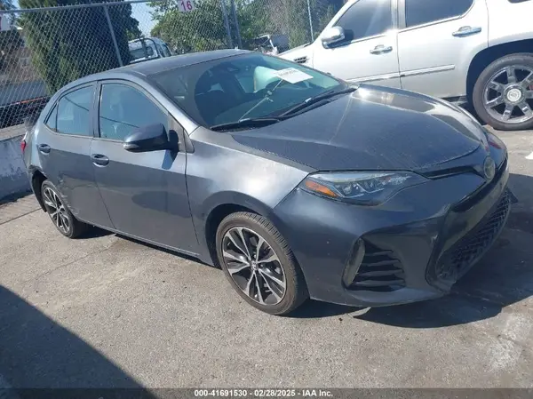 5YFBURHE5HP689004 2017 TOYOTA COROLLA - Image 1