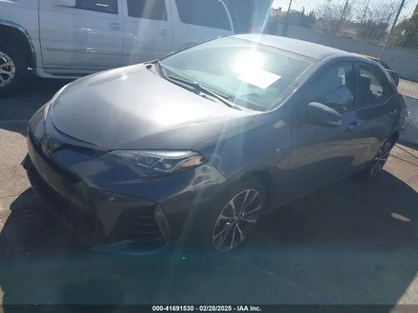 5YFBURHE5HP689004 2017 TOYOTA COROLLA - Image 2