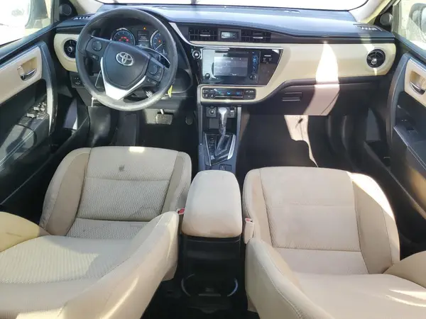 5YFBURHE5HP689634 2017 TOYOTA COROLLA - Image 8