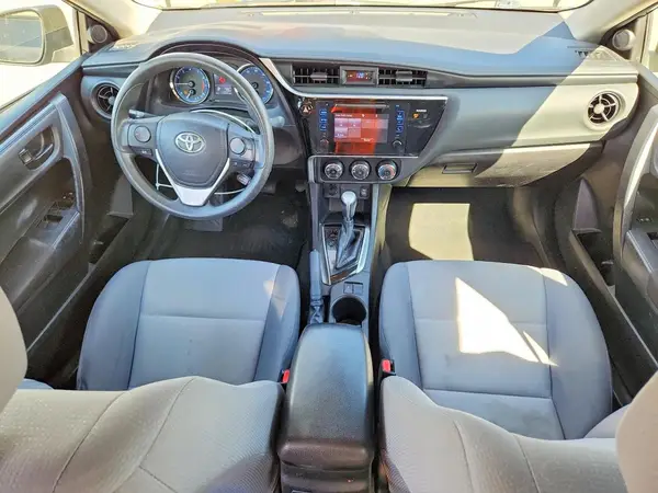 5YFBURHE5HP690959 2017 TOYOTA COROLLA - Image 8
