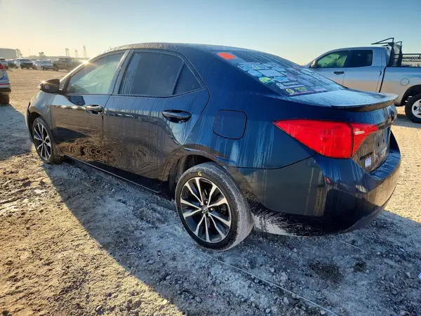 5YFBURHE5HP692274 2017 TOYOTA COROLLA - Image 2