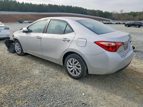 5YFBURHE5HP692789 2017 TOYOTA COROLLA - Image 2