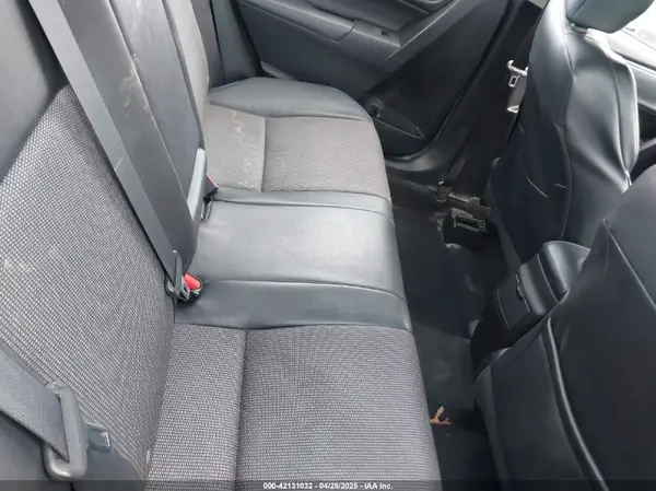 5YFBURHE5HP696180 2017 TOYOTA COROLLA - Image 8