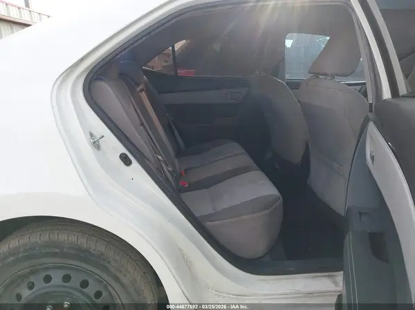 5YFBURHE5HP697412 2017 TOYOTA COROLLA - Image 8