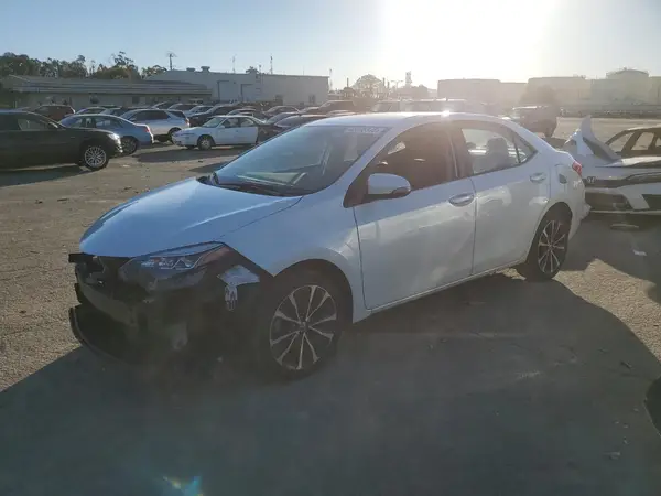 5YFBURHE5HP697619 2017 TOYOTA COROLLA - Image 1