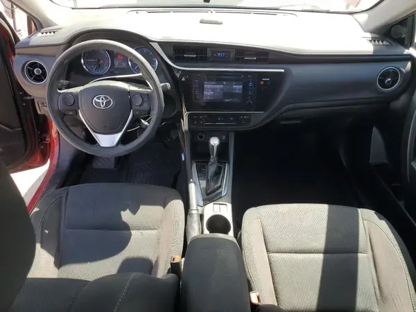 5YFBURHE5HP698138 2017 TOYOTA COROLLA - Image 8