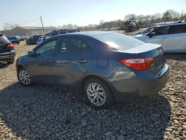 5YFBURHE5HP698348 2017 TOYOTA COROLLA - Image 2