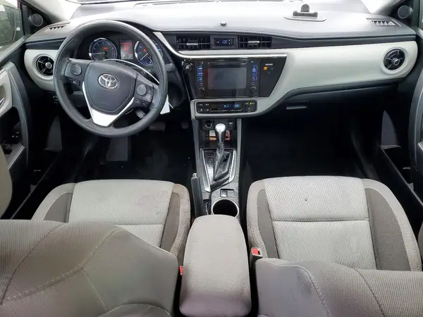 5YFBURHE5HP698348 2017 TOYOTA COROLLA - Image 8