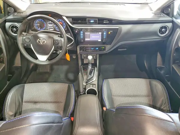 5YFBURHE5HP698866 2017 TOYOTA COROLLA - Image 8