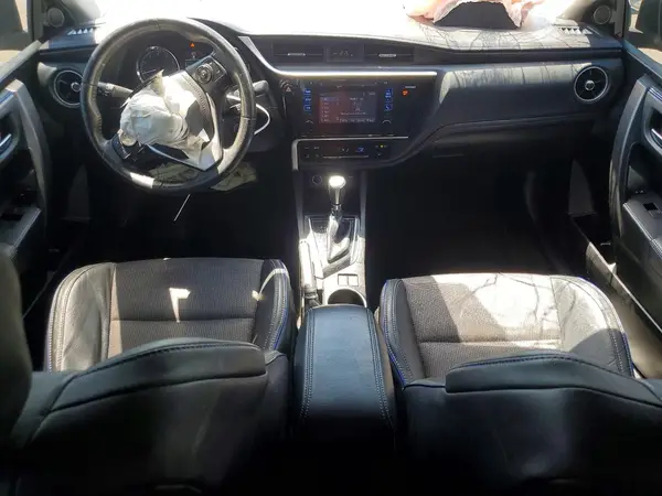 5YFBURHE5HP700759 2017 TOYOTA COROLLA - Image 8