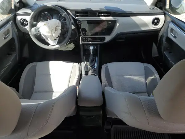 5YFBURHE5HP702978 2017 TOYOTA COROLLA - Image 8