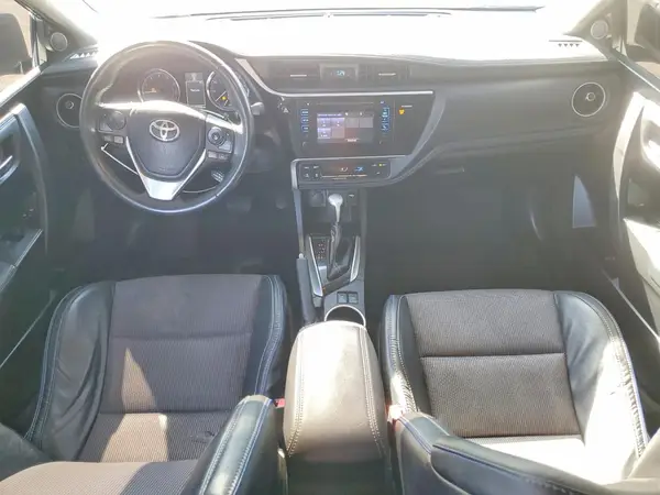 5YFBURHE5HP704536 2017 TOYOTA COROLLA - Image 8