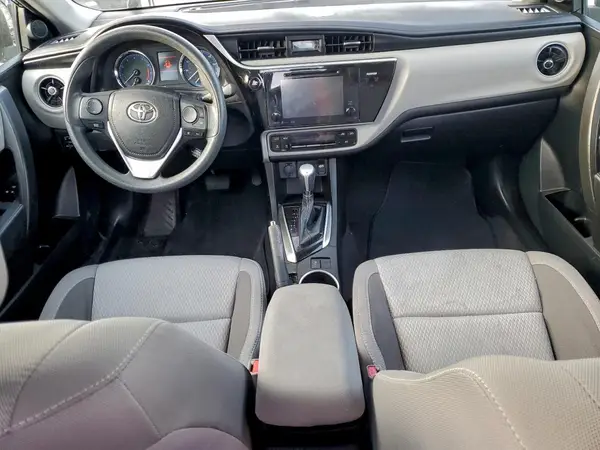 5YFBURHE5HP704889 2017 TOYOTA COROLLA - Image 8
