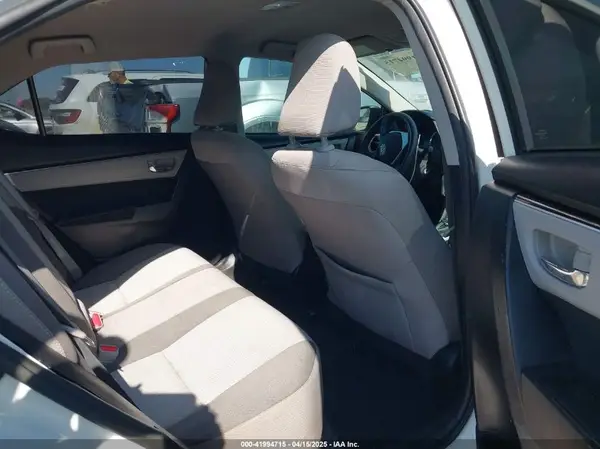 5YFBURHE5HP705380 2017 TOYOTA COROLLA - Image 8