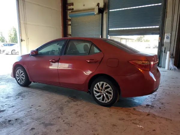 5YFBURHE5HP706805 2017 TOYOTA COROLLA - Image 2
